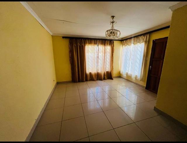 5 BEDROOM HOUSE FOR SALE IN ORMONDE VIEW